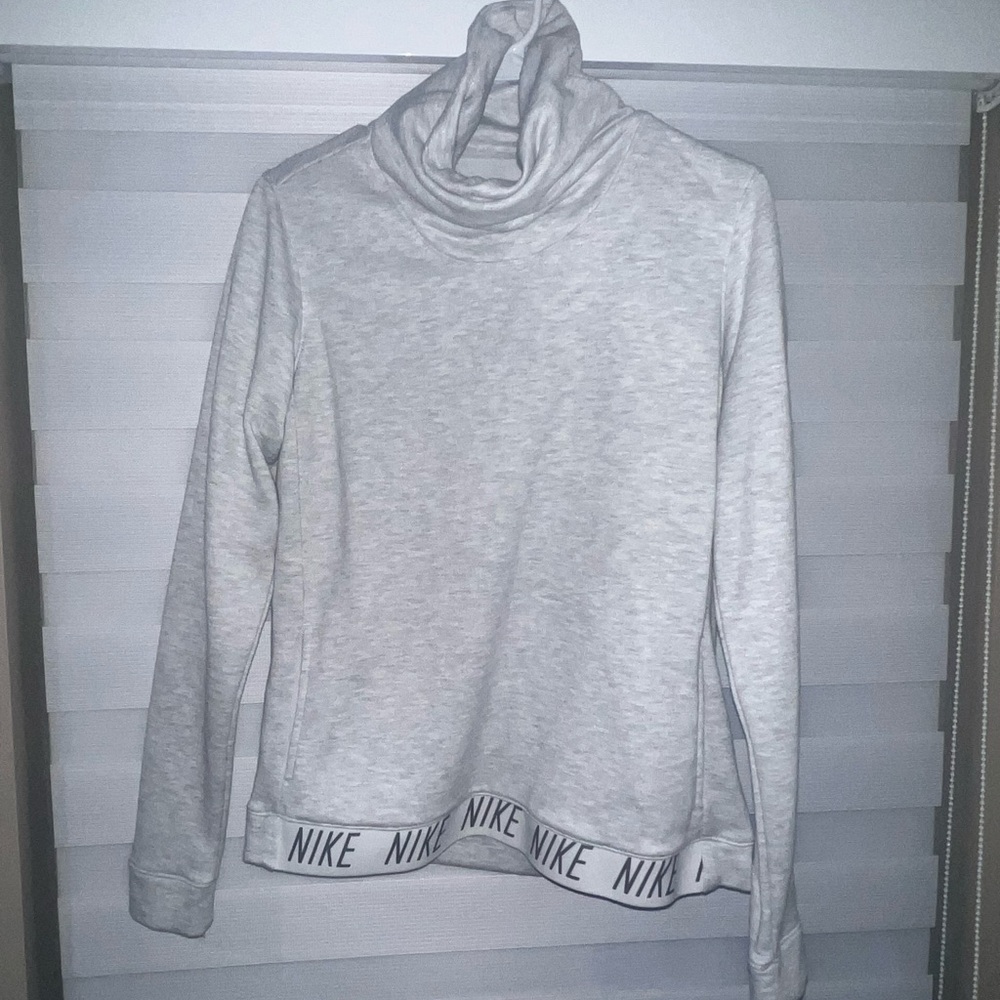 Light Nike Sweatshirt
